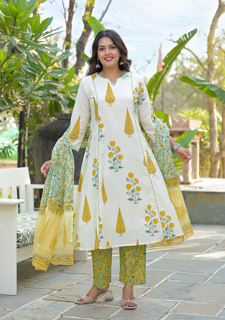 Aravalii Amaltas Noor Suit Set