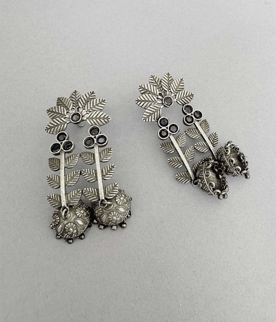 LOTUS BLOOM STUDS