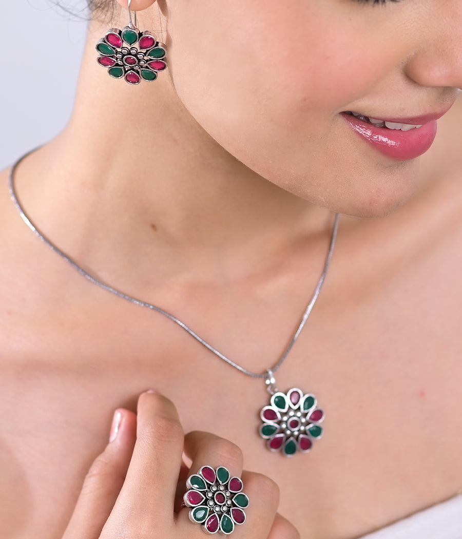Crimson & Ivy Blossom Pendant Set