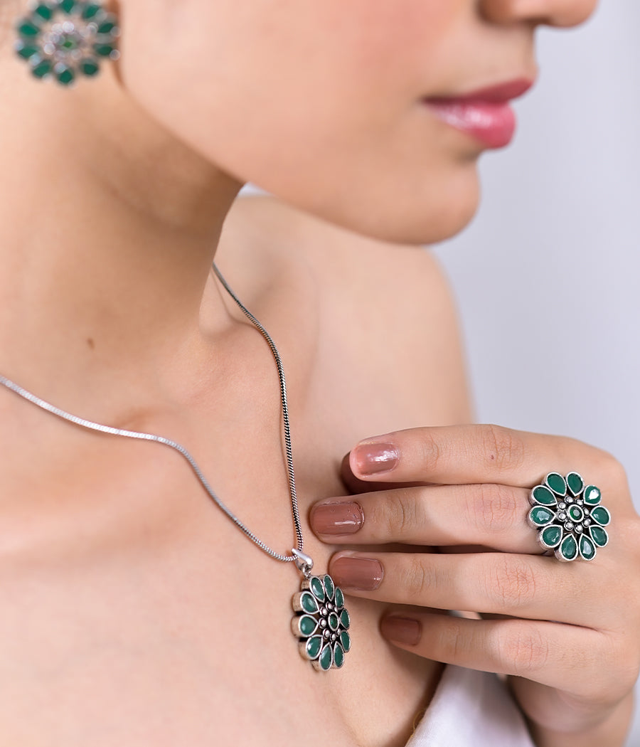 Emerald Blossom Pendant Set