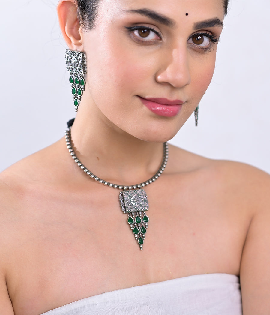 Emerald Oasis Choker Set