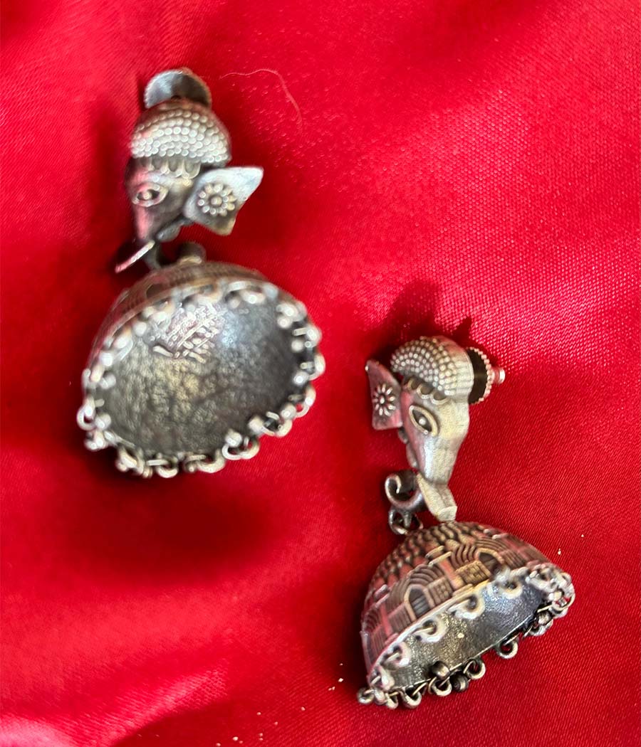 Tusker Trinket Jhumkas