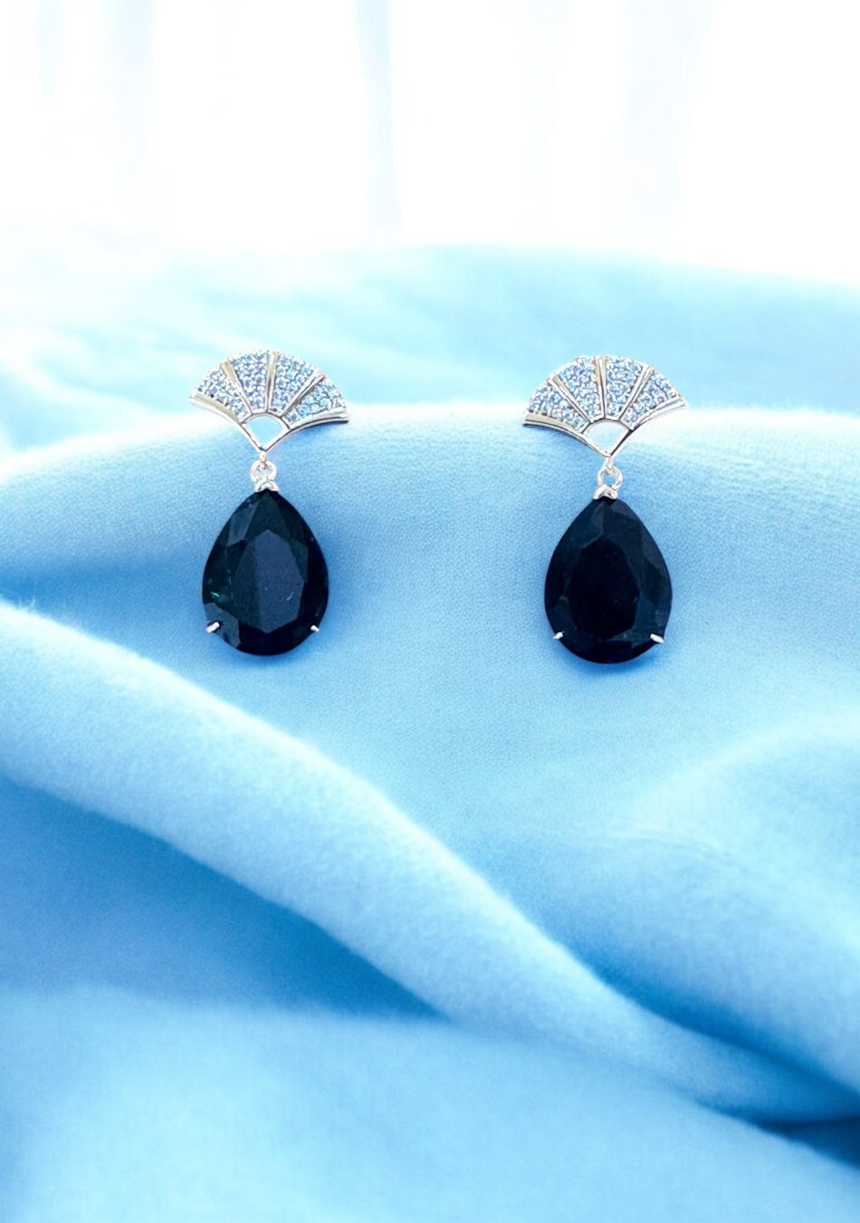 Emerald Fan Luxe Drops