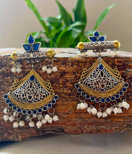 Harmony Duo Pearl Dangler