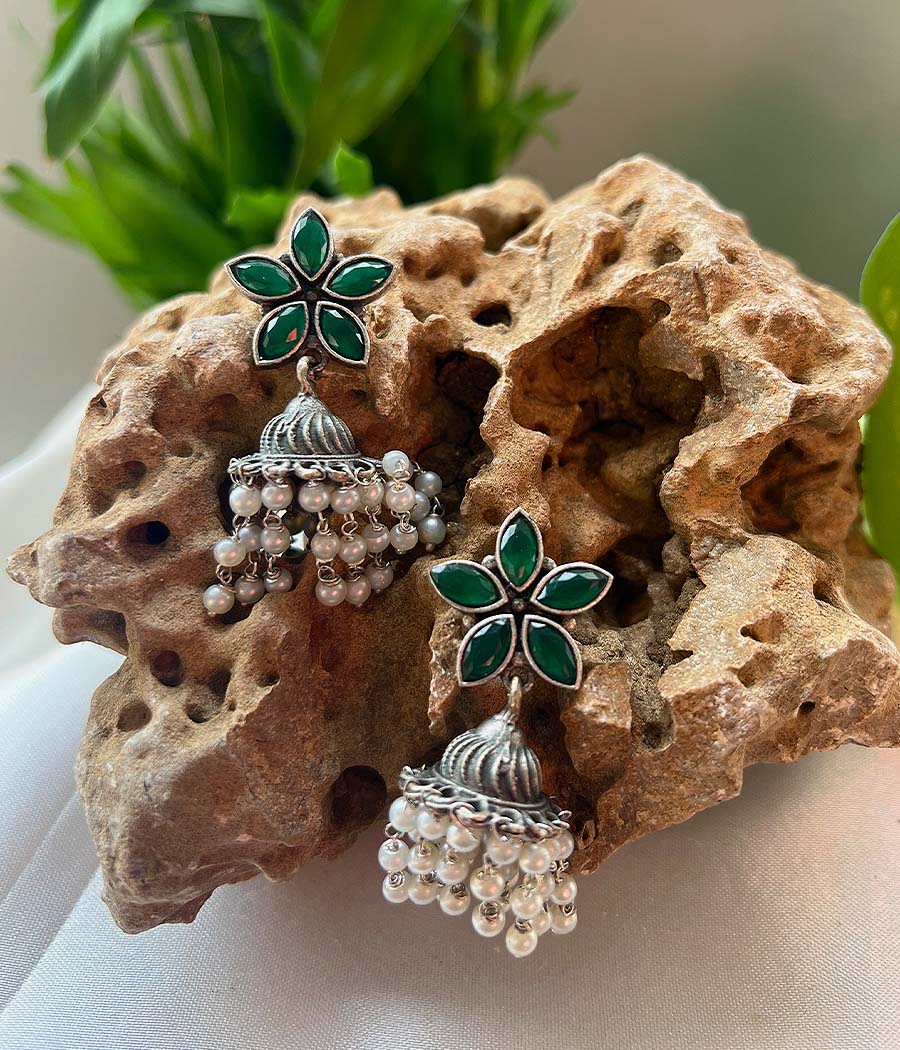 Verde Luster Pearl Jhumka