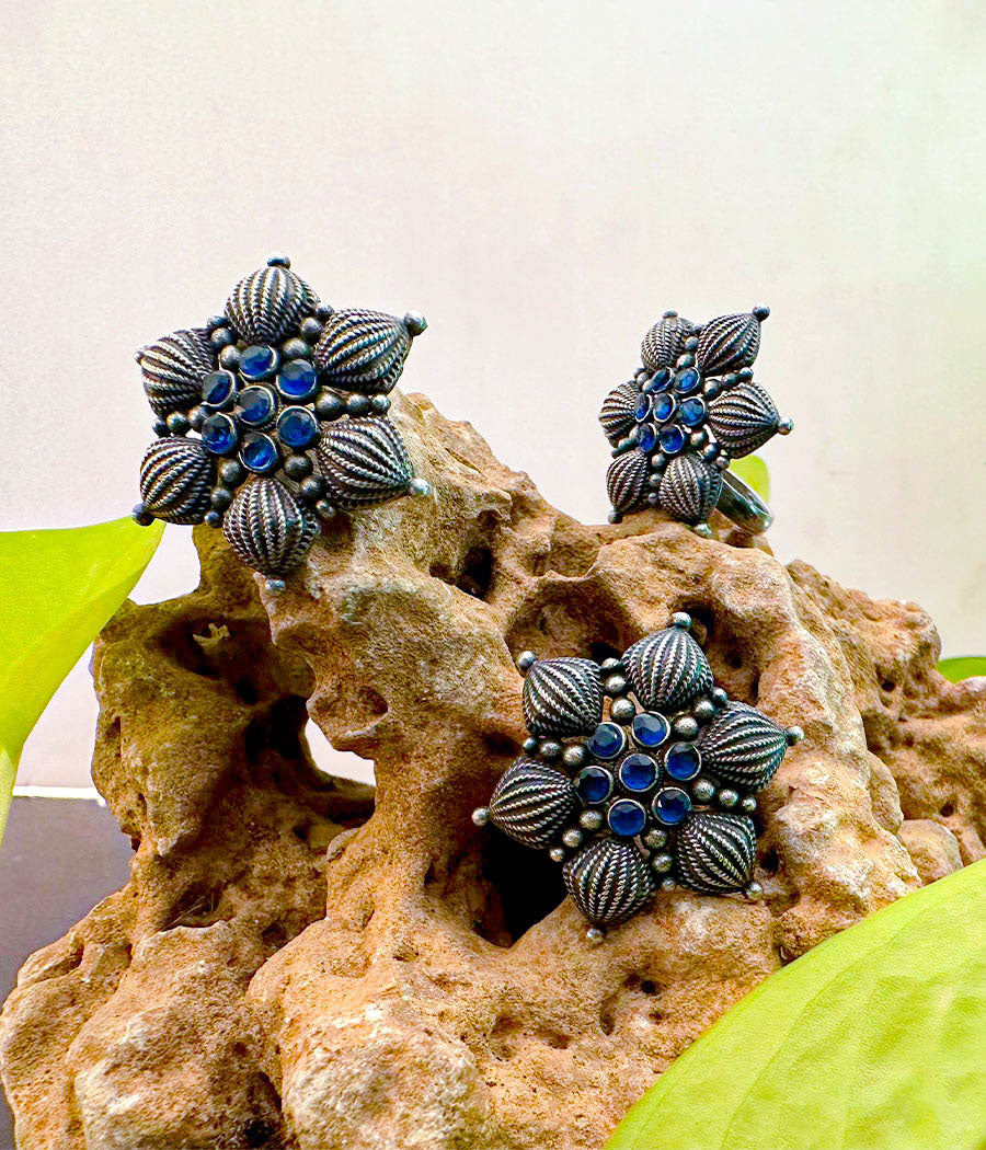Floral Radiance Studs with Ring