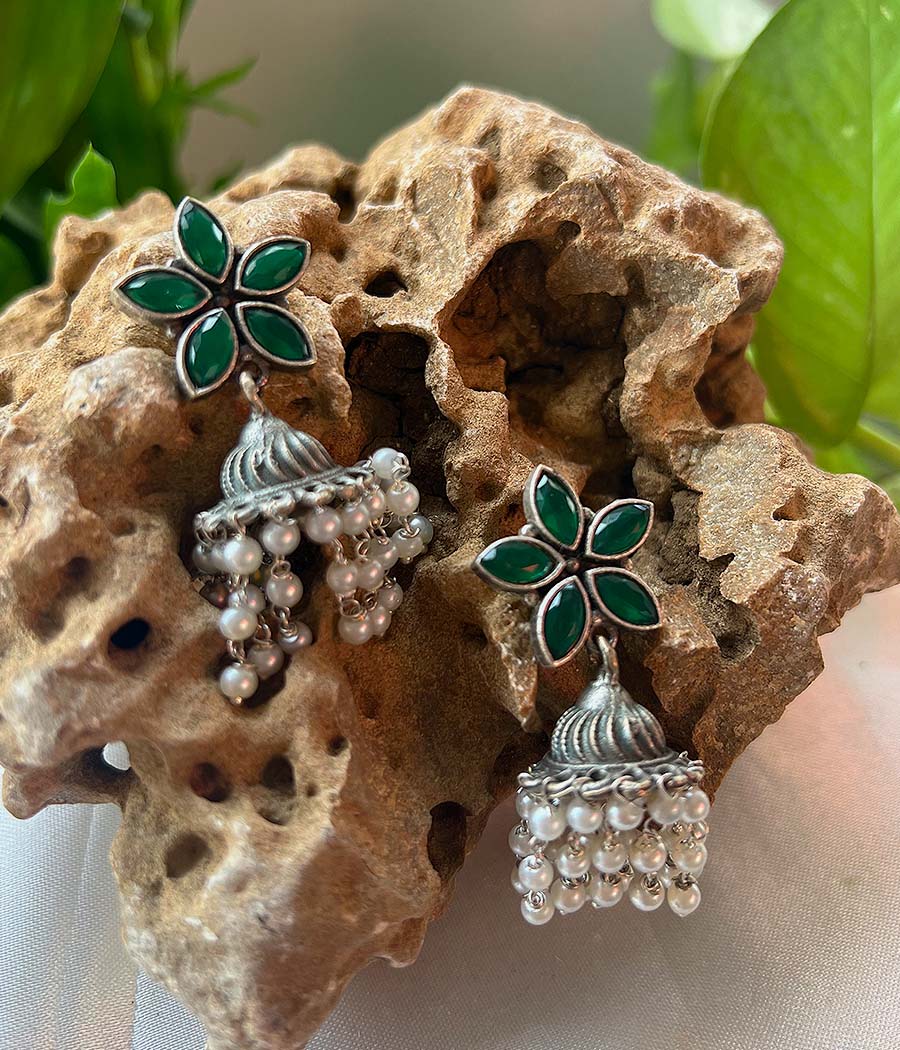 Verde Luster Pearl Jhumka