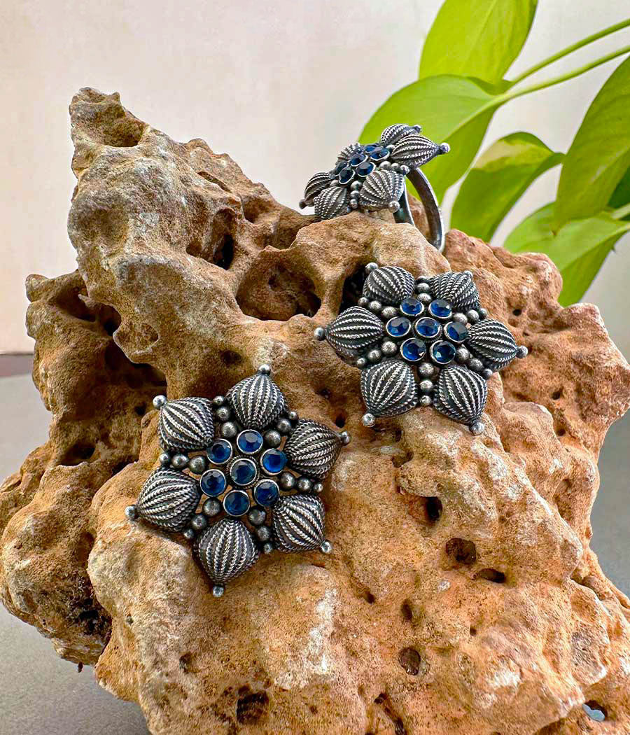 Floral Radiance Studs with Ring