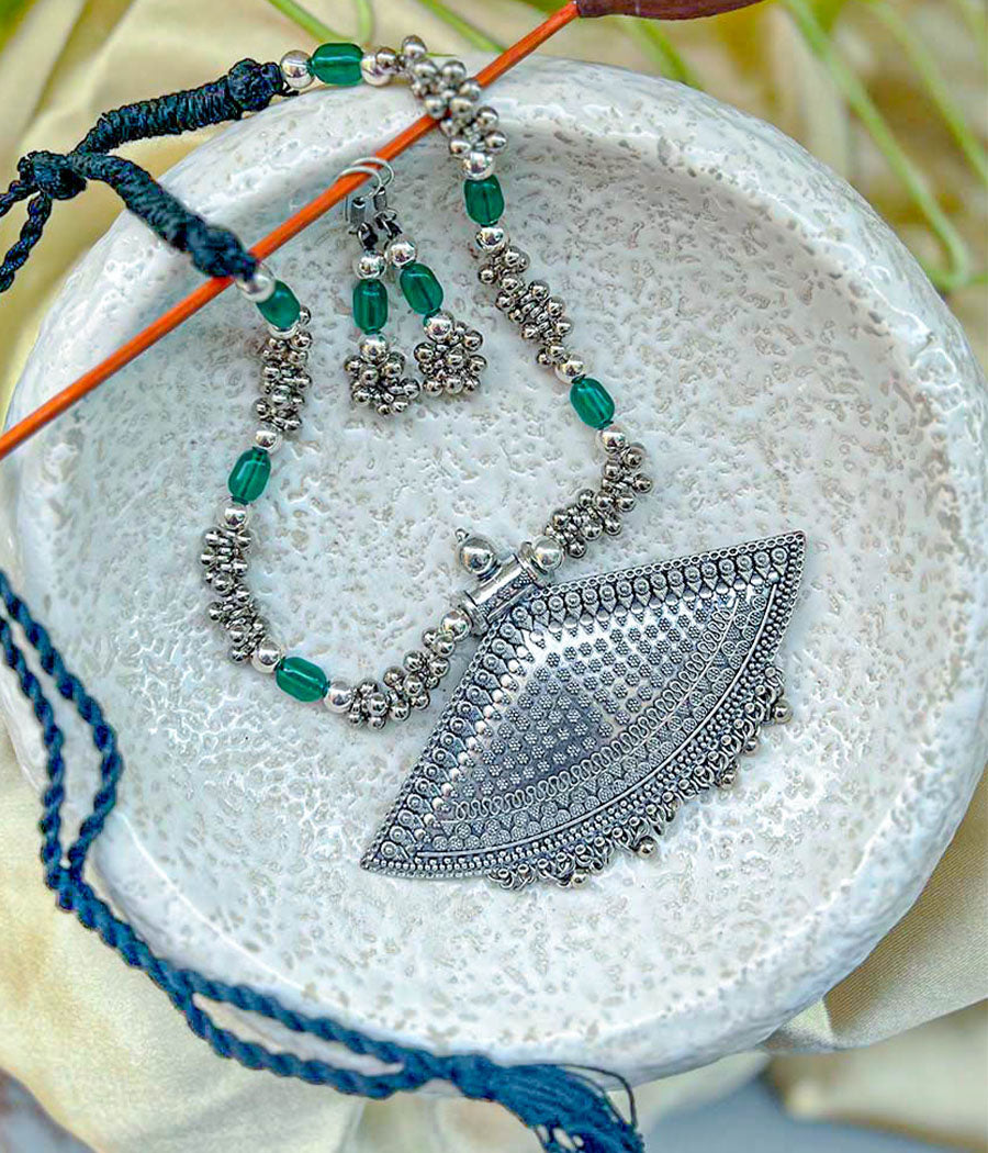 Ethnic Elegance Jewelry Set