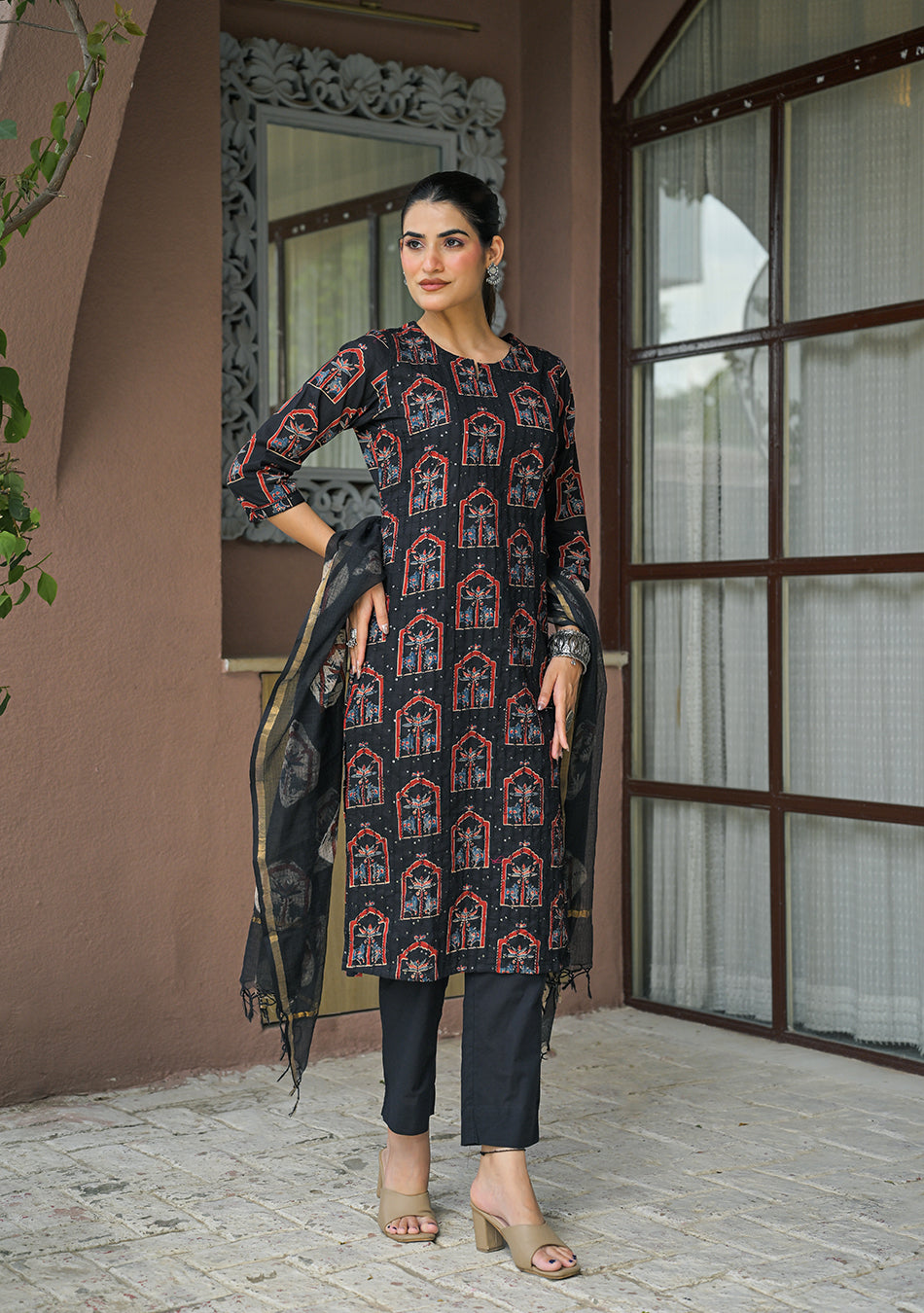 Aravalii Noir Mehraz Suit Set
