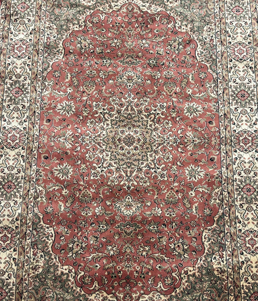 Jeita Grotto Silk Carpet