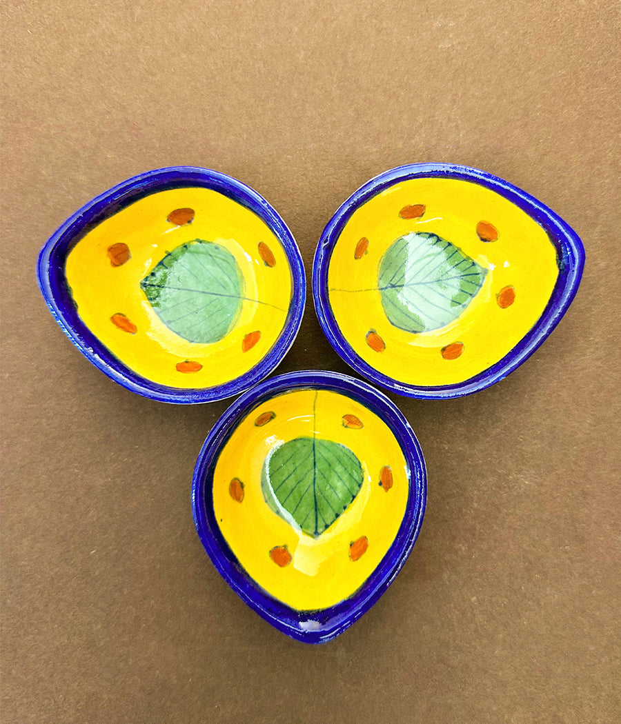 Blue Pottery Leaf Design yellow Diya - Set of 6