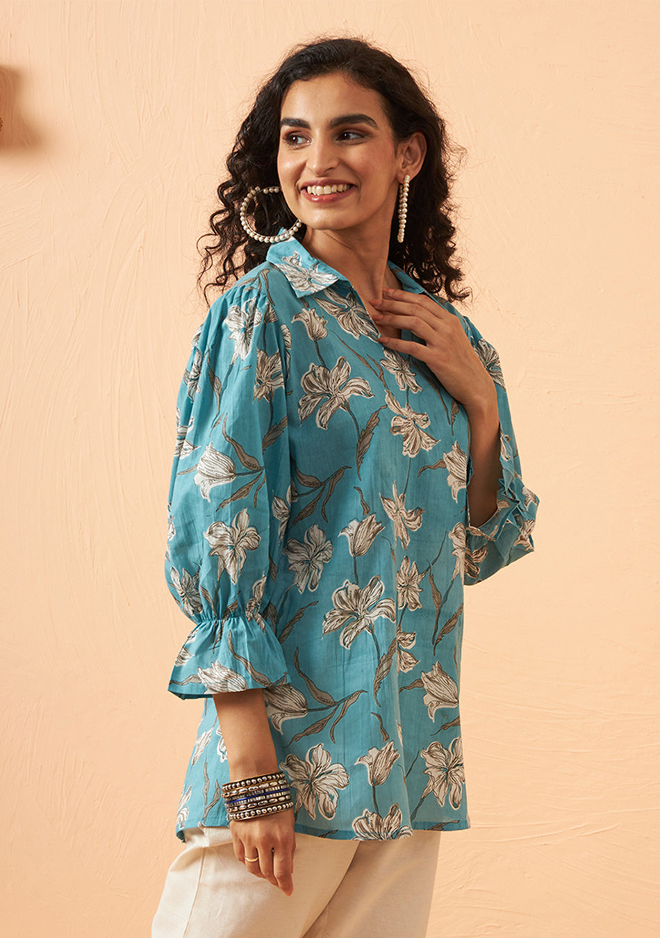 Turquoise blossom top