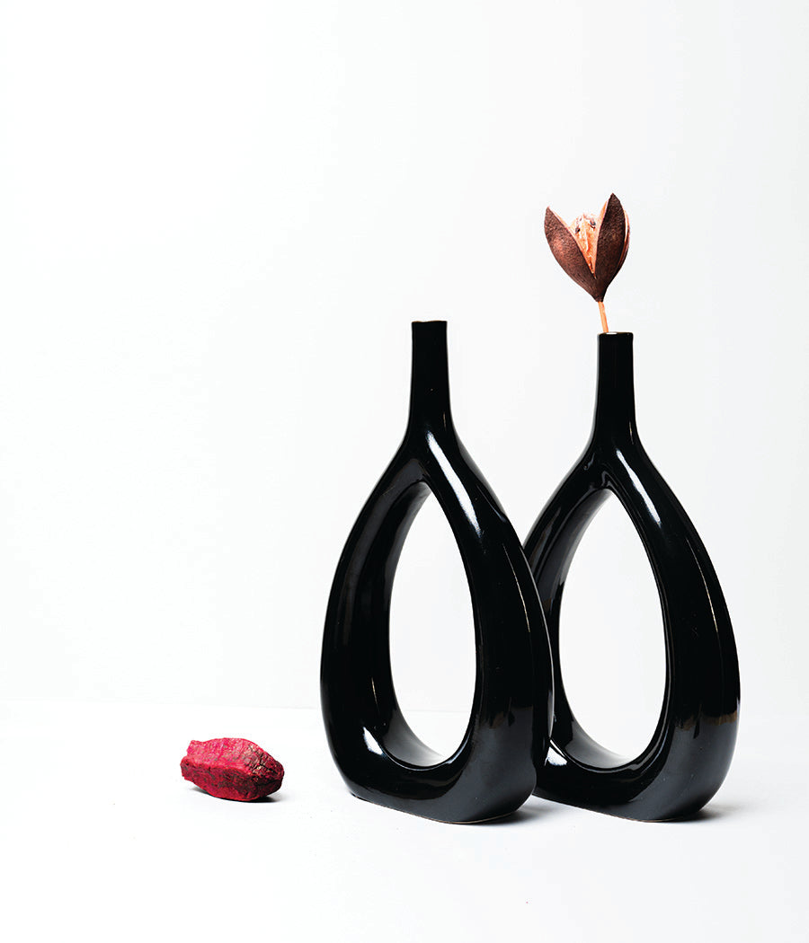 Loop Black Vase Set