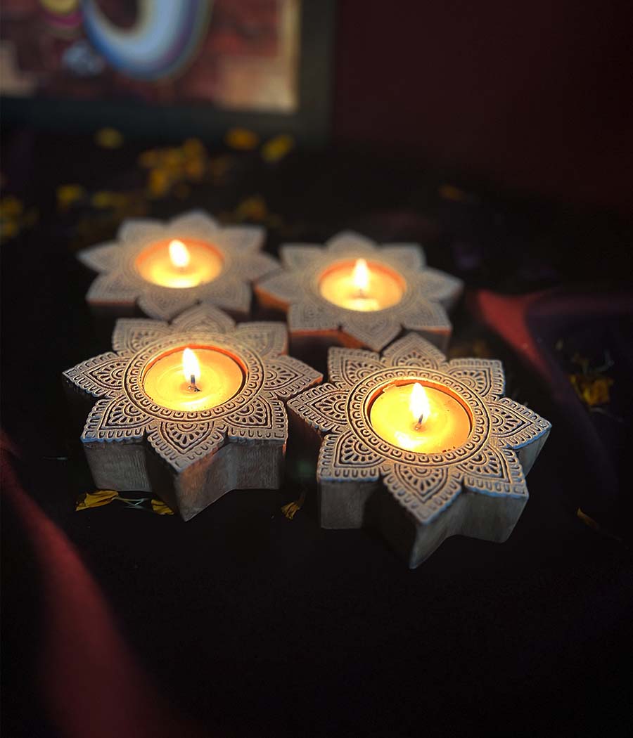 Star Carved Wood Tealight (Set of 6 Diyas)