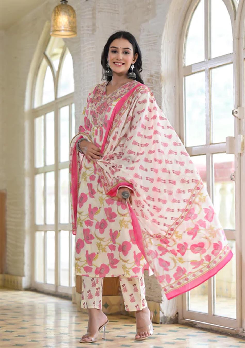 Pink and white floral v cut kurta pant set with dupatta