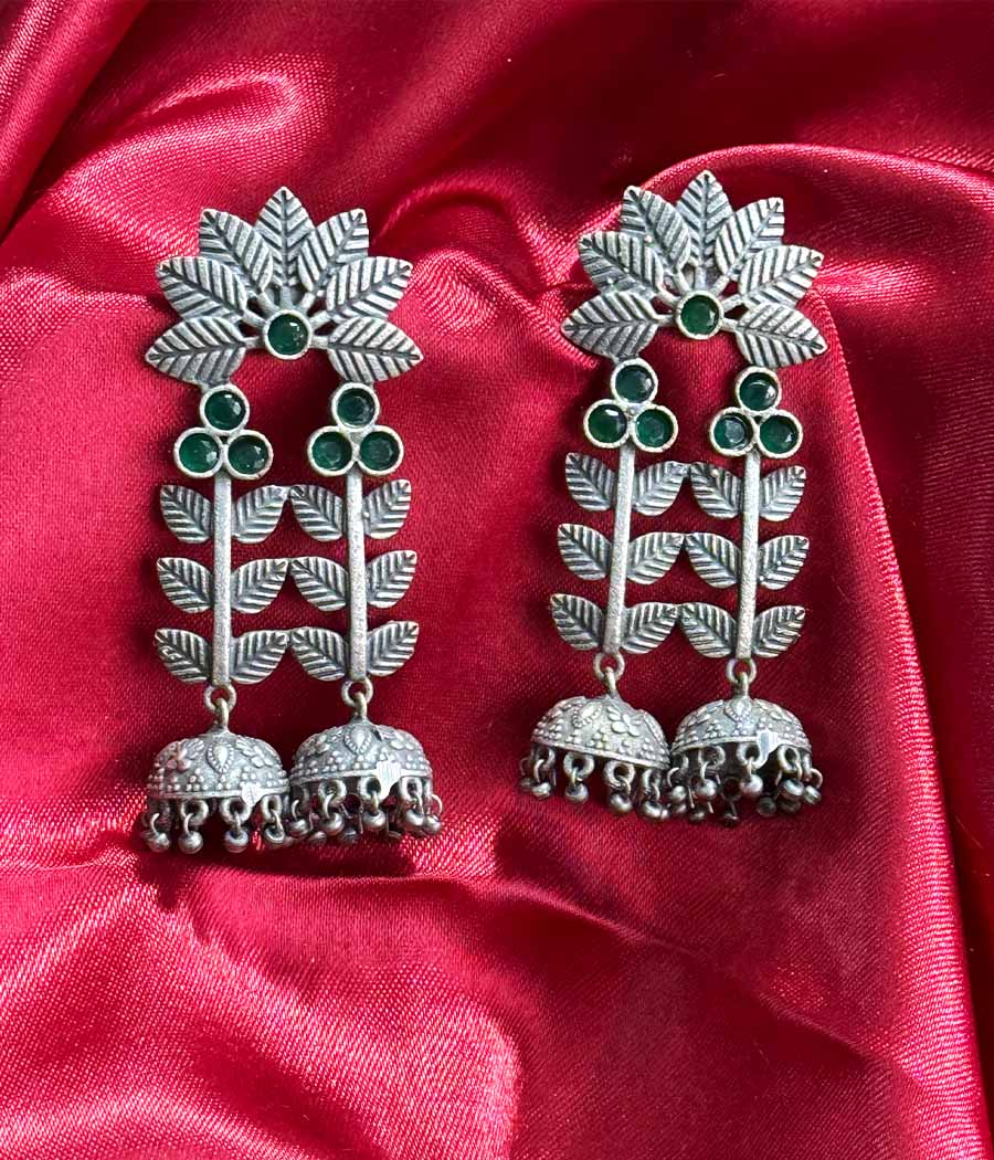 JADE LEAFY ELEGANCE DANGLER