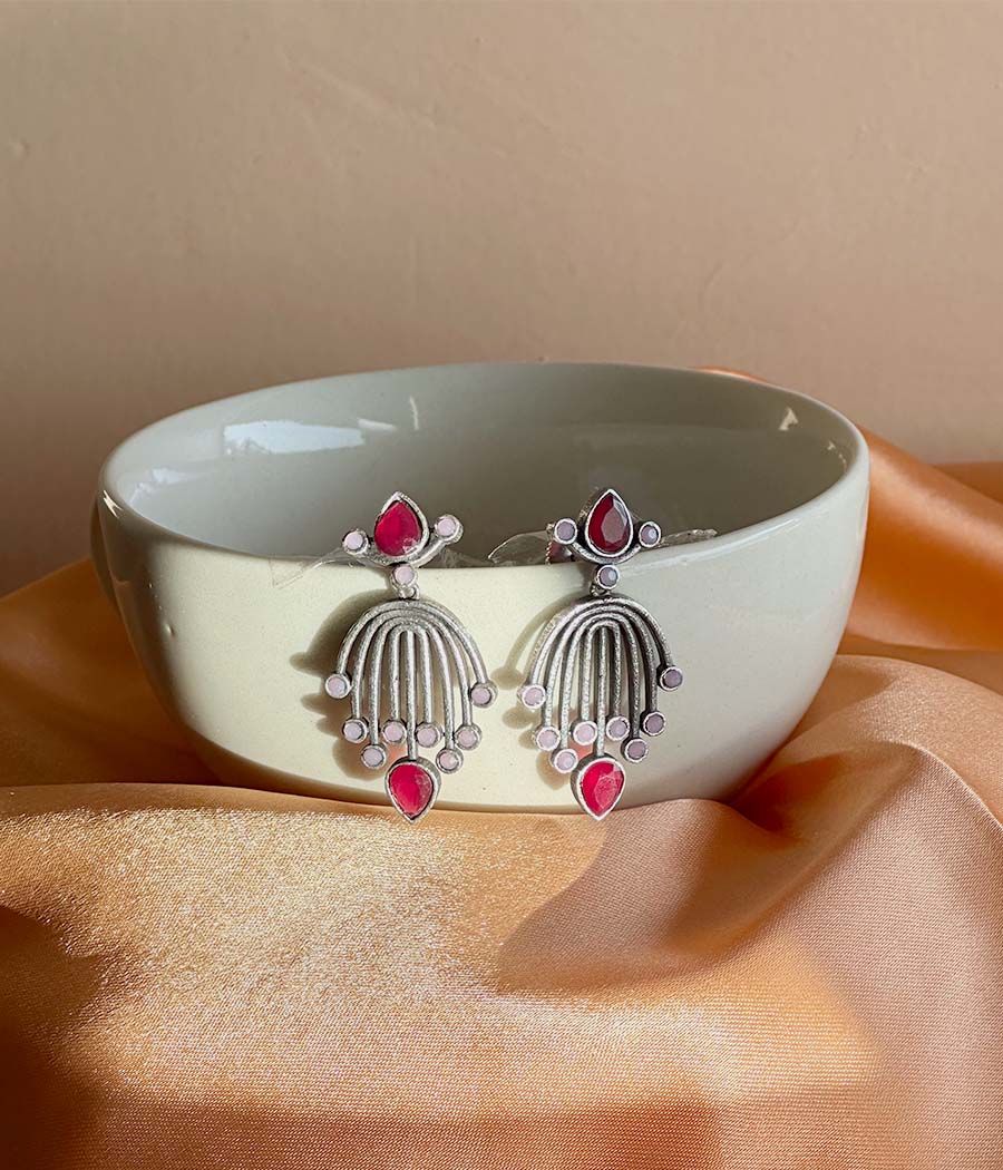 RED FROST RADIANCE STUDS
