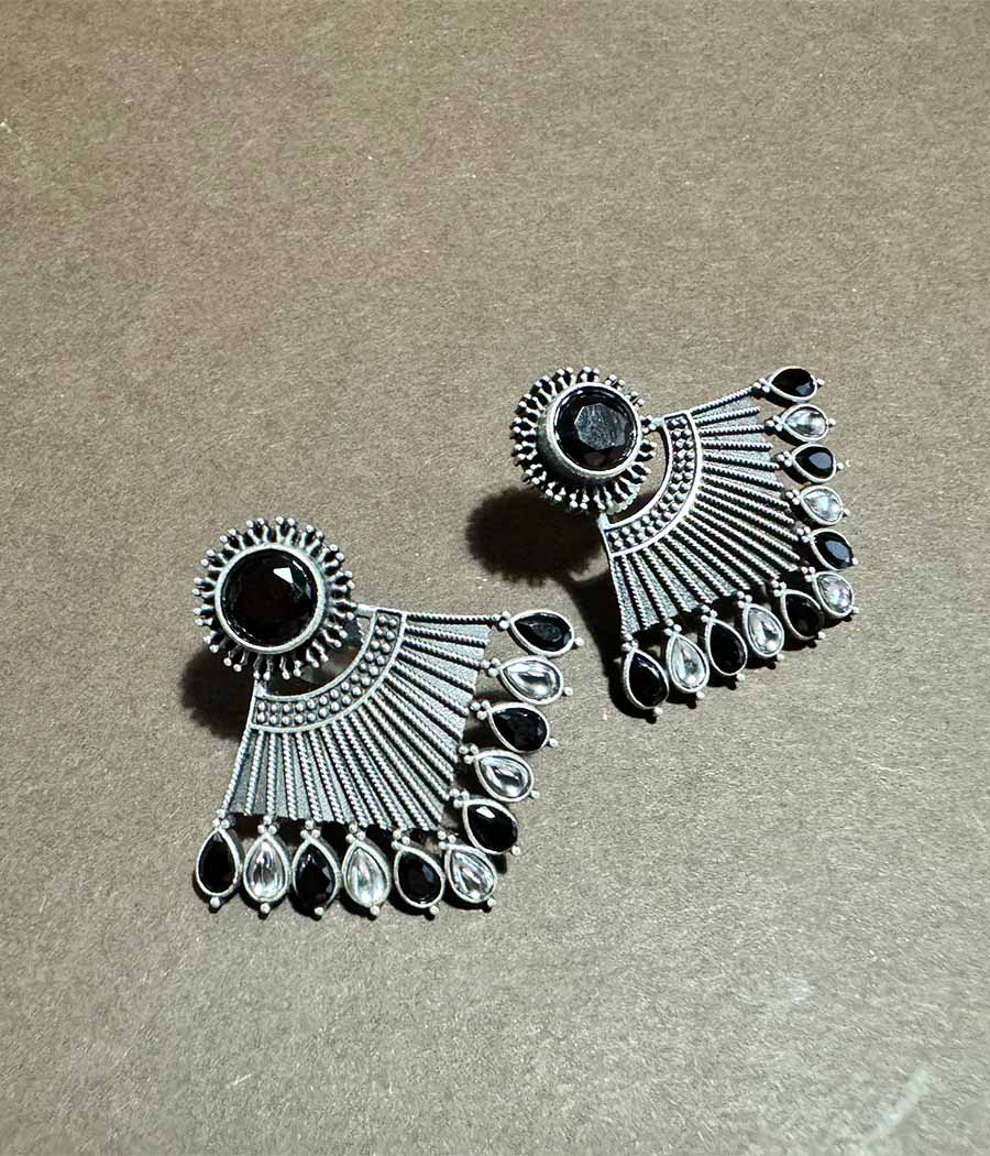 CRIMSON WHISPERING WIND STUDS