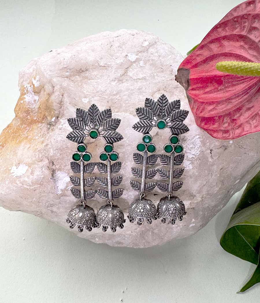 JADE LEAFY ELEGANCE DANGLER