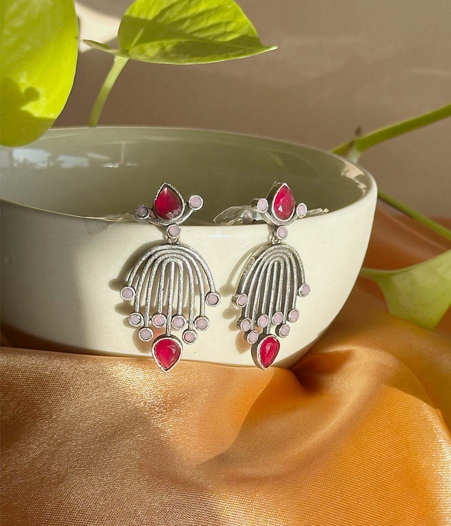 RED FROST RADIANCE STUDS