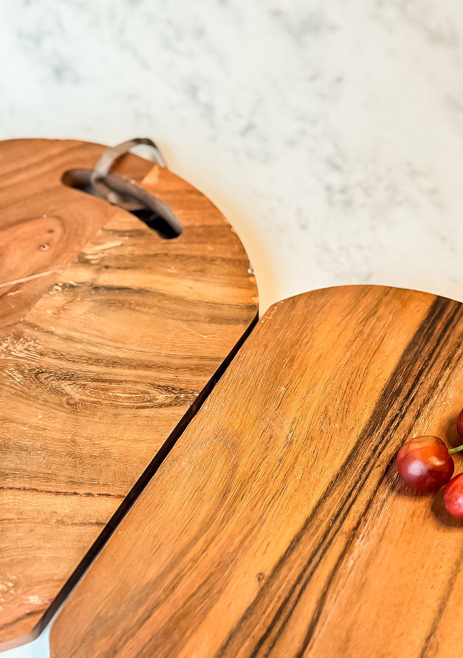 Serene Chopping/Cheese Board