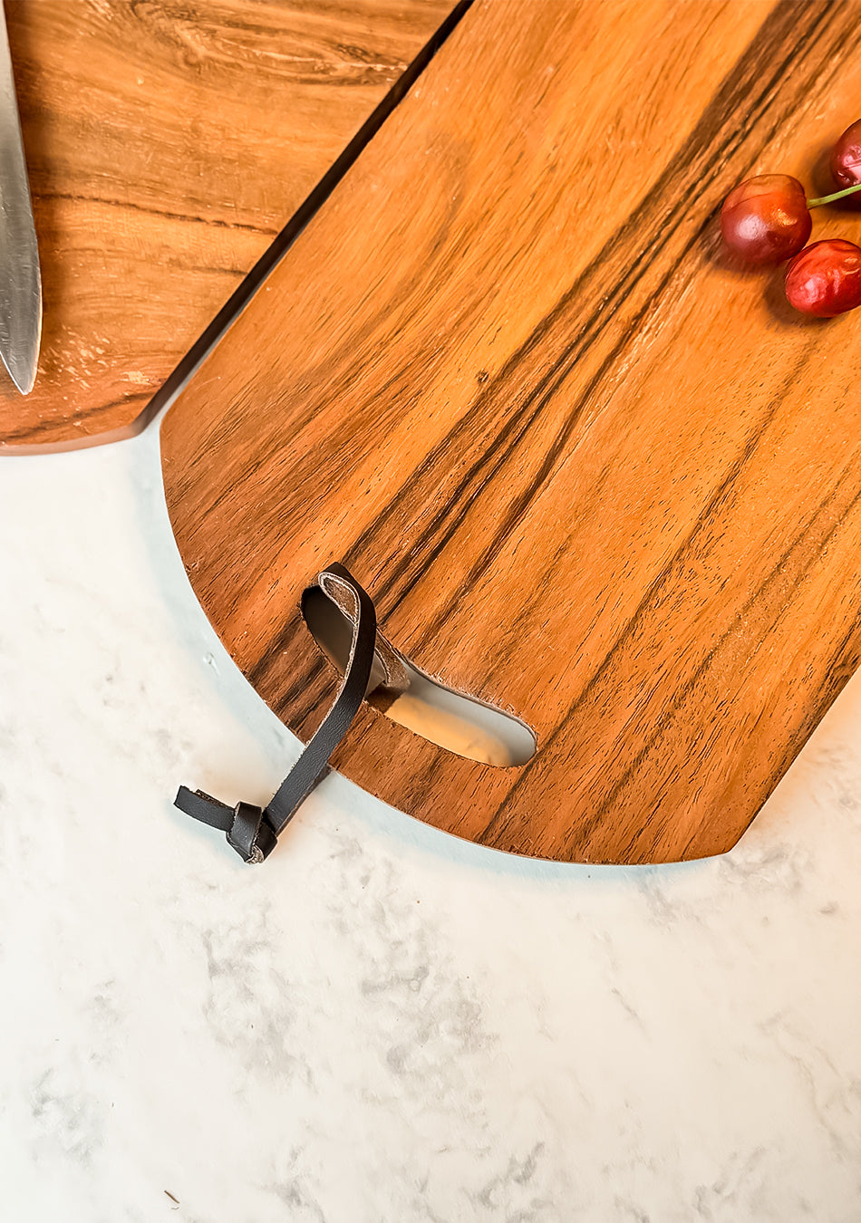 Serene Chopping/Cheese Board