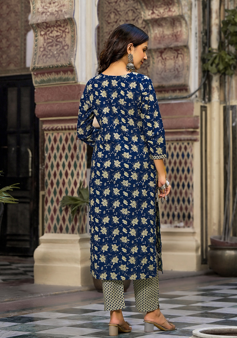 Blue Floral Printed Suit Set With Dupatta