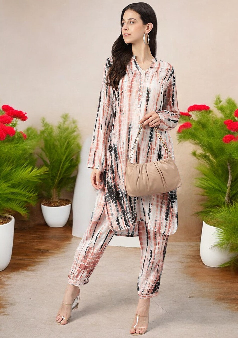 Cream Muslin Tie and Dye Kurta with Ham Cuffed Pant Set