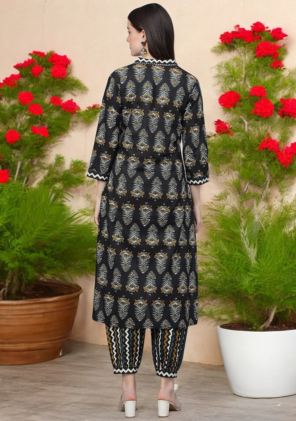 Black Printed Cotton Straight Kurta Hem Cuffed Pant Set