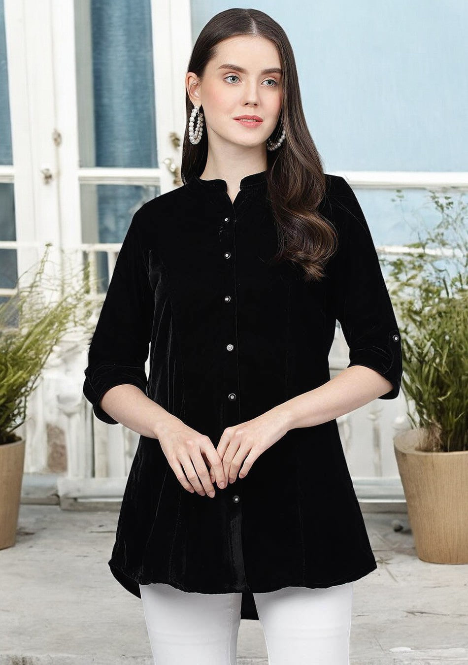 Black Solid Velvet A-line Shirts Style Top