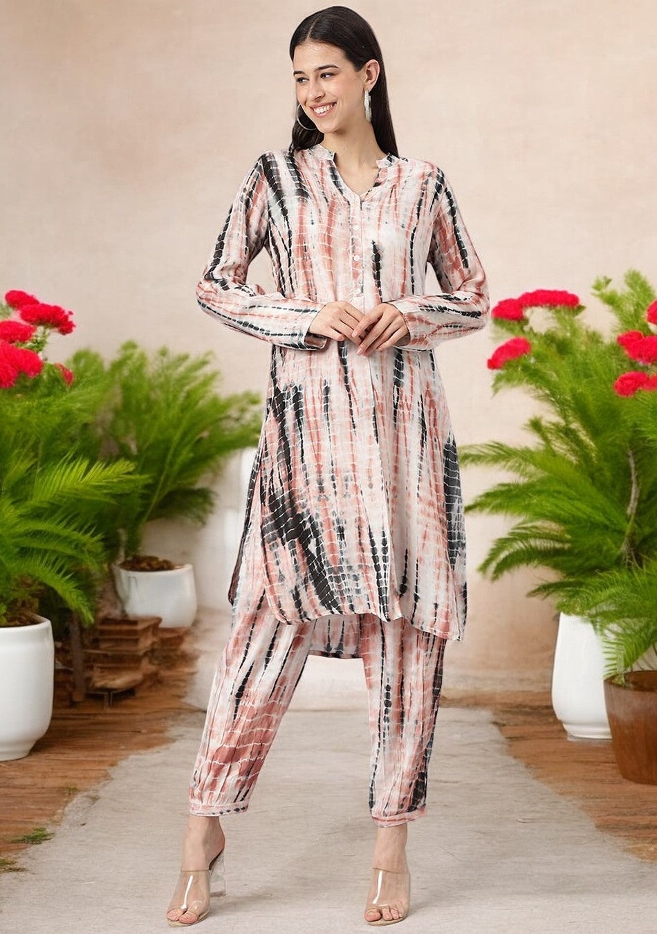 Cream Muslin Tie and Dye Kurta with Ham Cuffed Pant Set