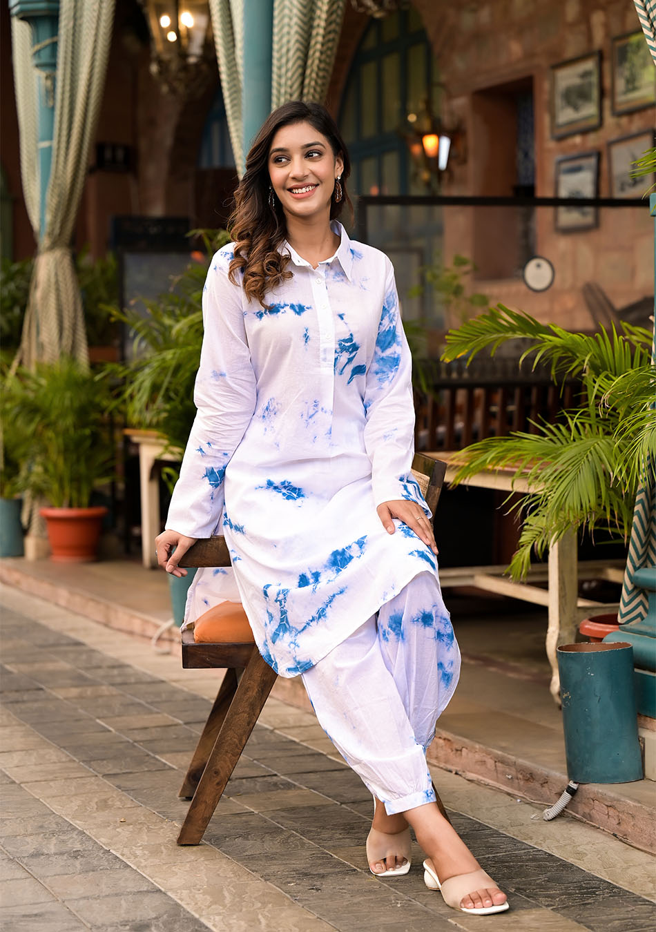 Blue and White Tie-Dye Pattern Kurta with Cuffed Pant Set