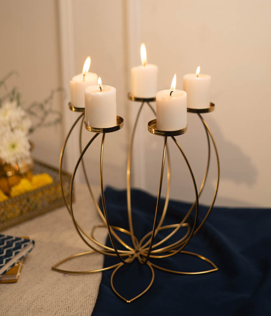 GOLD LOTUS CANDLE STAND