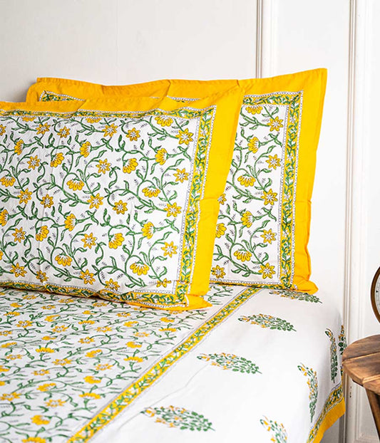 Luxury Banana Bedsheet