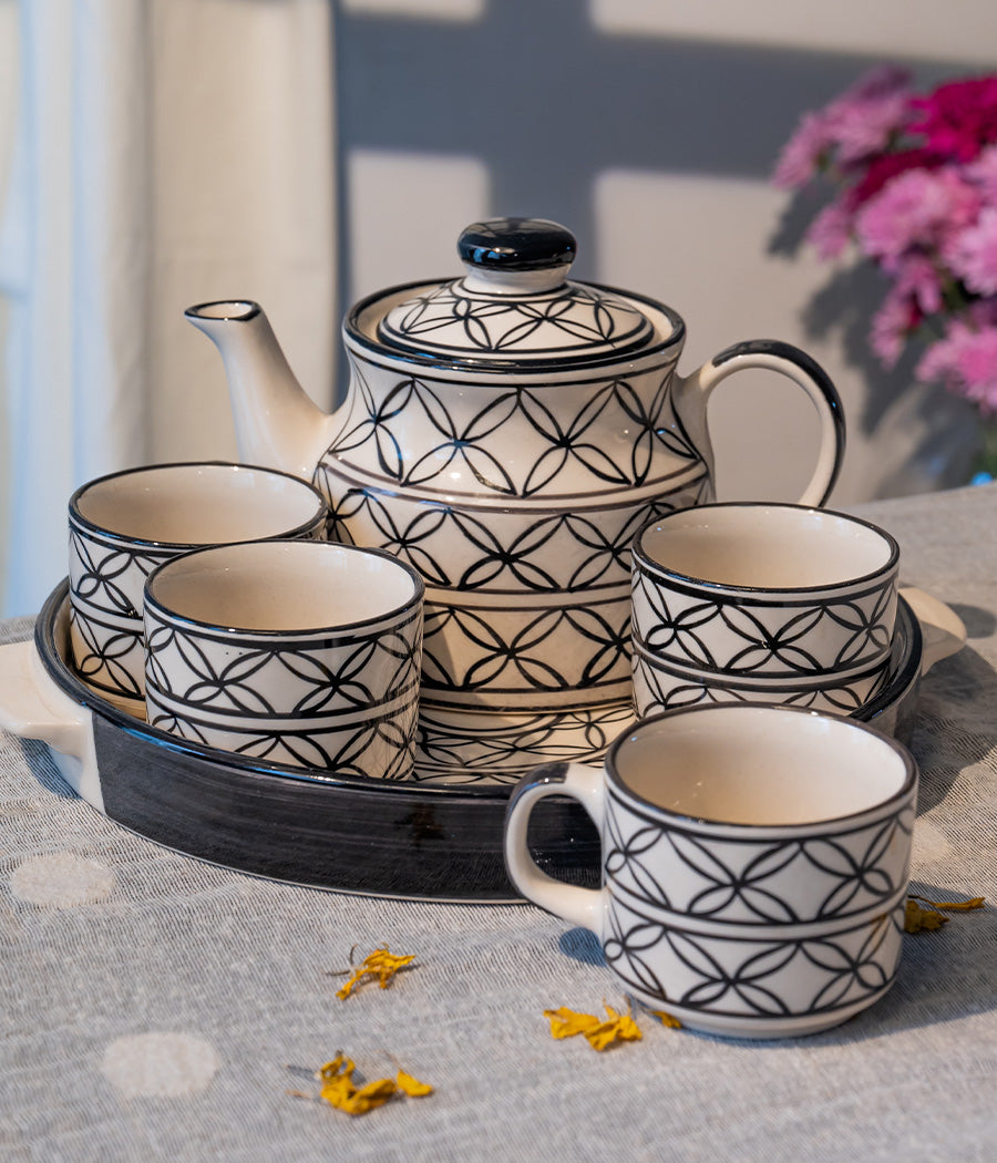 Black Petal Tea Set : For 4